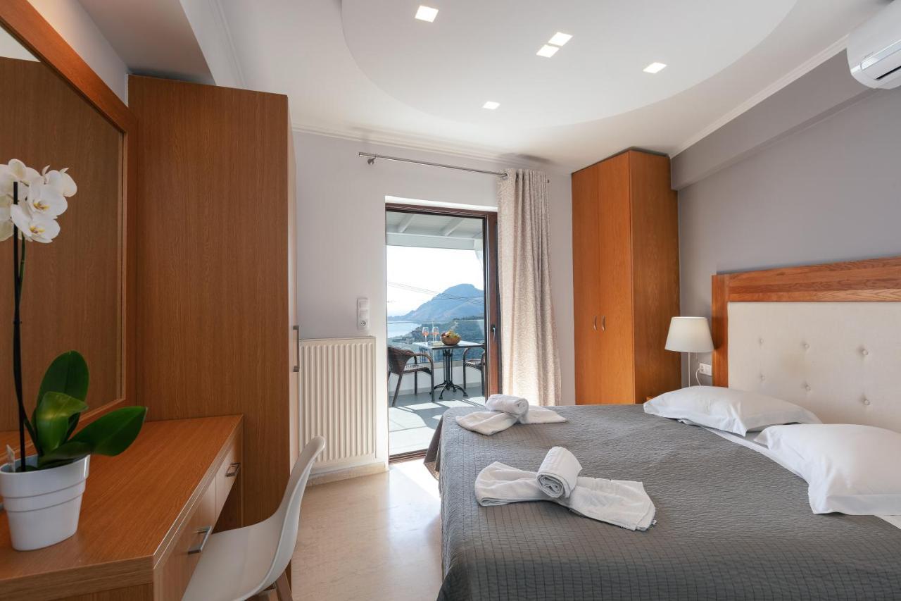 Annaview Apartments & Suites Плакіас Екстер'єр фото