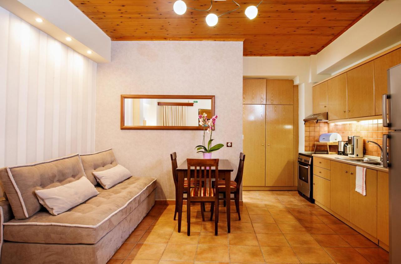Annaview Apartments & Suites Плакіас Екстер'єр фото