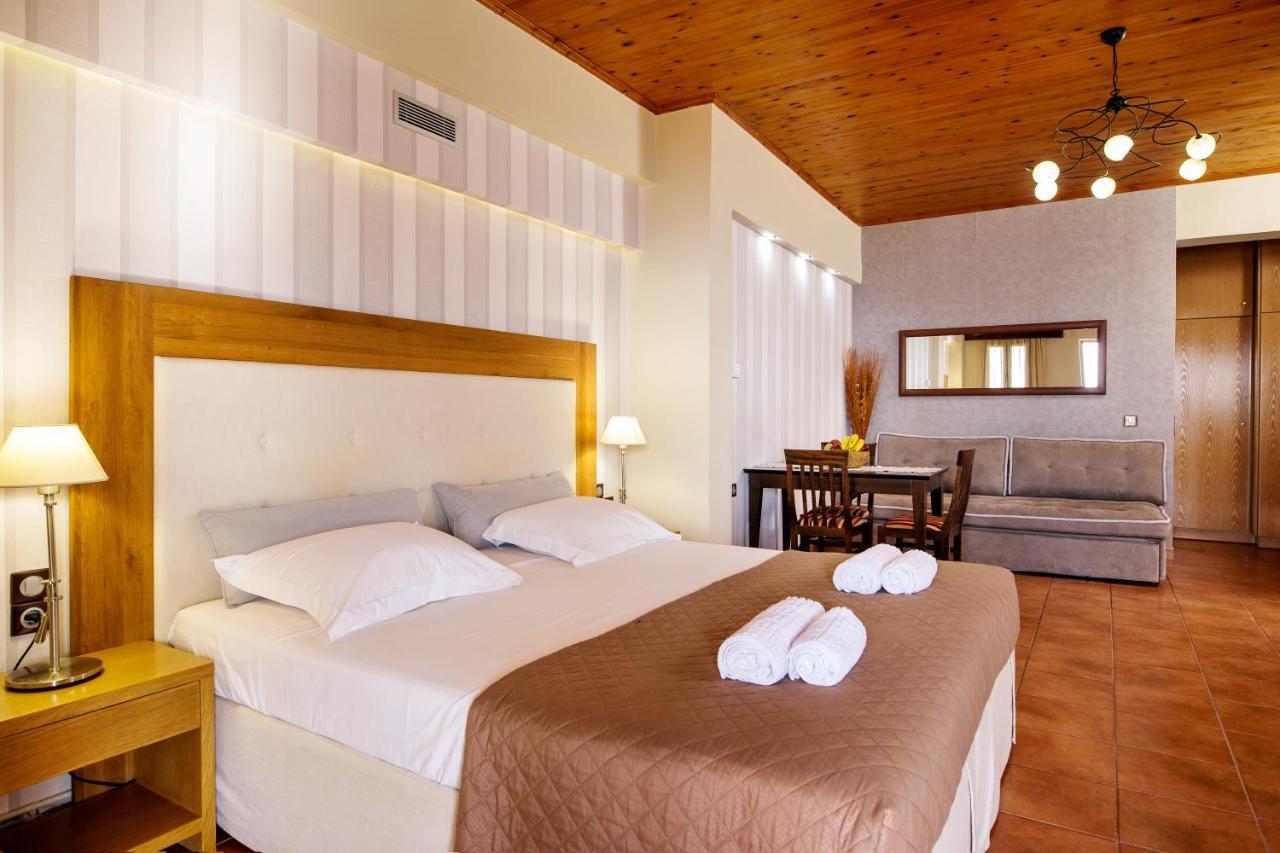 Annaview Apartments & Suites Плакіас Екстер'єр фото