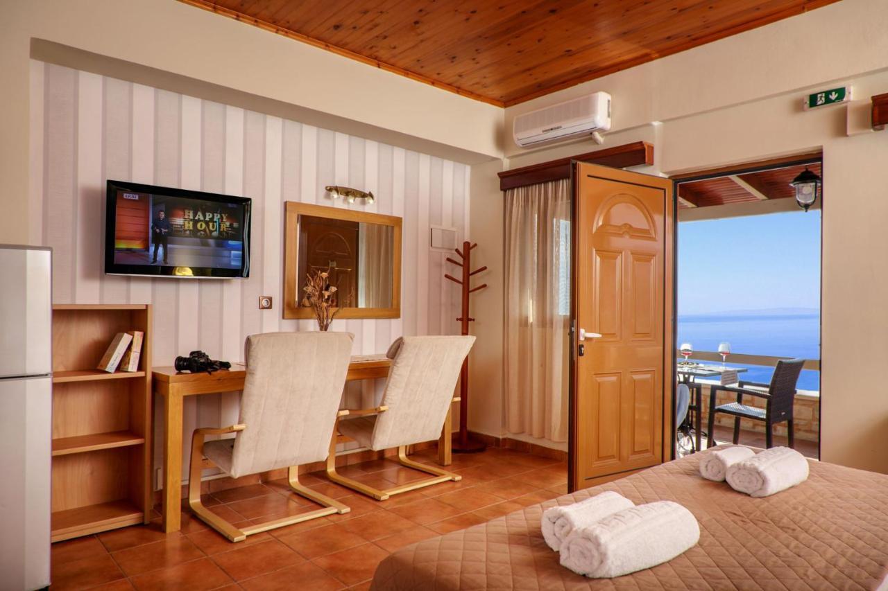 Annaview Apartments & Suites Плакіас Екстер'єр фото